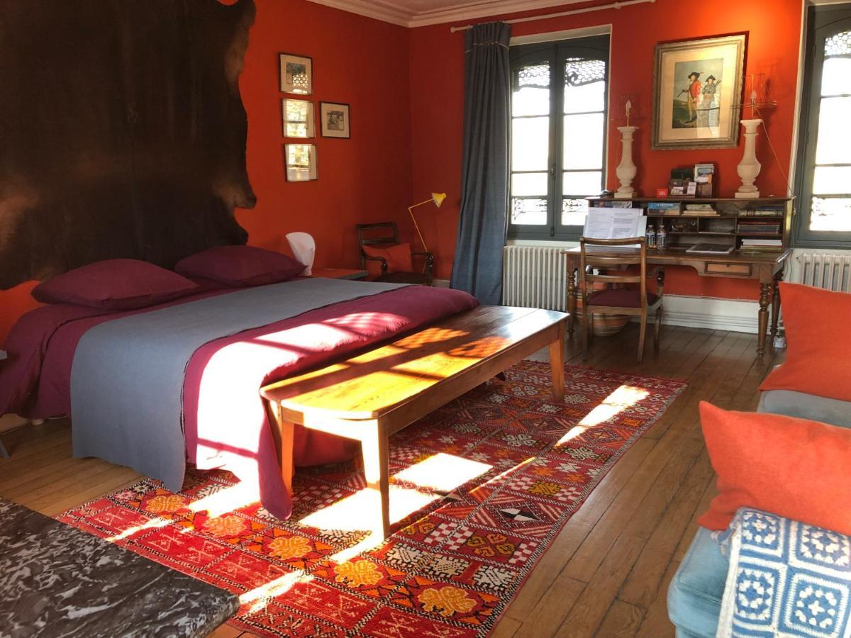 Bed In Versailles - Villa De La Piece D'Eau Des Suisses Екстер'єр фото